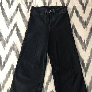 H&M women’s crowd jeans